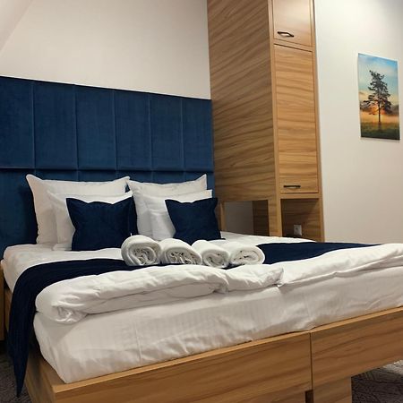 Piramida Aparthotel Boleslawiec  Eksteriør bilde