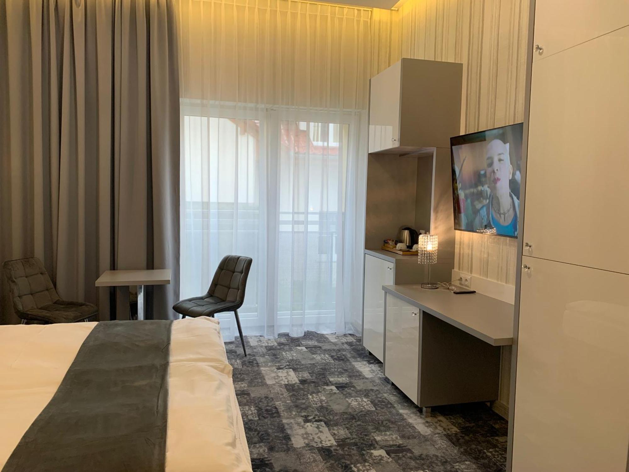 Piramida Aparthotel Boleslawiec  Eksteriør bilde